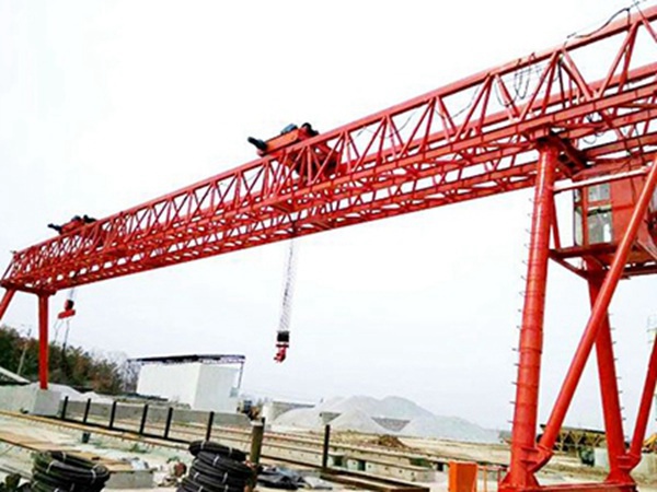 西藏阿里龙门吊厂家32吨桁架梁龙门吊出租价格